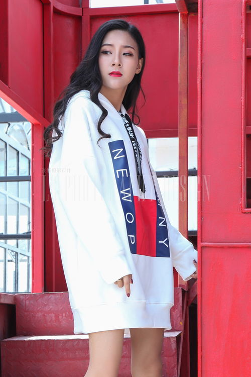 態(tài)度登場 潮流女裝個性風(fēng)商業(yè)拍攝解碼